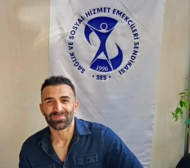 İzmir'de Hemşirelerin sandalyeleri toplatıldı