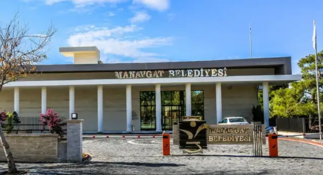 Manavgat Belediyesi'ne operasyon: Manavgat Belediye Başkanı Niyazi Nefi Kara dahil çok sayıda gözaltı