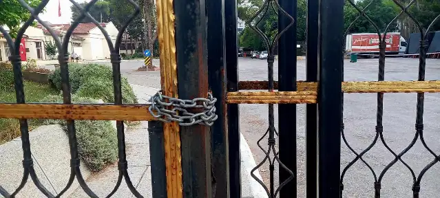 Antalya Müzesi'ne zincir vuruldu