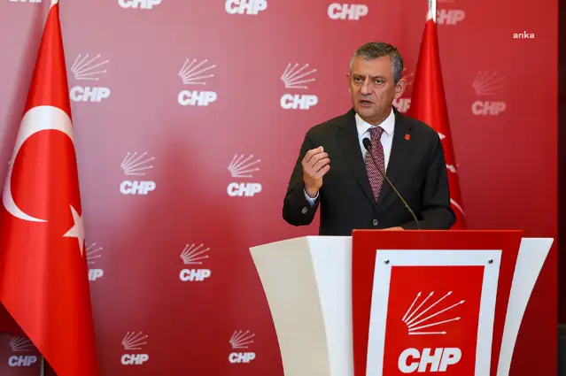 Özgür Özel: Artık Türkiye’de bu operasyonların siyasi bir operasyon olduğuna inanmayan kimse kalmadı.