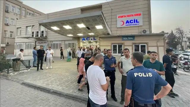 Şanlıurfa'da hastanede saldırıya uğrayan başhekim yardımcısı ve güvenlik görevlisi yaralandı