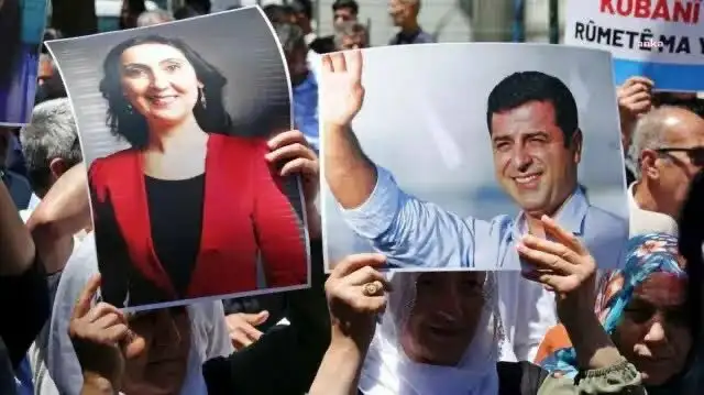 Demirtaş, Yüksekdağ ve Mızraklı'dan Diyarbakır'daki Barış Forumu'na mesaj