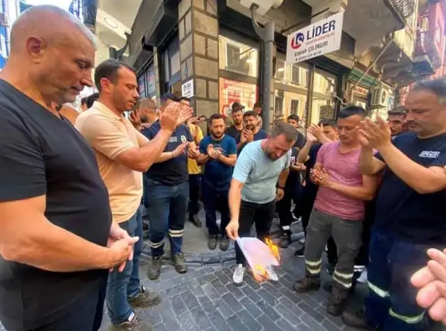 TTK işçilerinden TİS protestosu: Bordro yaktılar