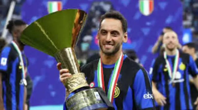 Serhat Akın'dan Hakan Çalhanoğlu paylaşımı