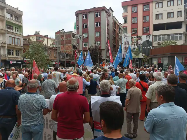 Beşikdüzü’nde Fındık, Doğa ve Demokrasi Mitingi: Ya hep beraber ya hiçbirimiz!