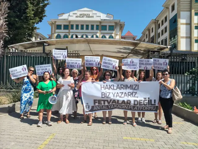 Antalya Kadın Platformu’ndan Diyanet’e suç duyurusu: Miras hakkımızı tartıştırmıyoruz!