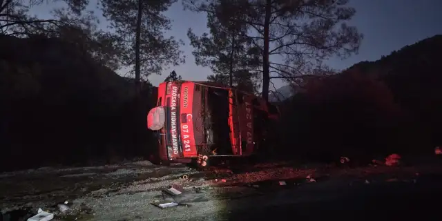 Orman yangınına giden arazöz devrildi: 2 yaralı