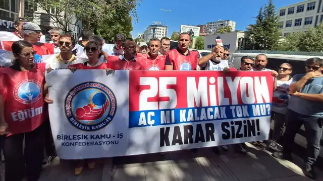 Saray’a yürüyüşe polis engeli: Birleşik Kamu-İş üyeleri oturma eylemi başlattı
