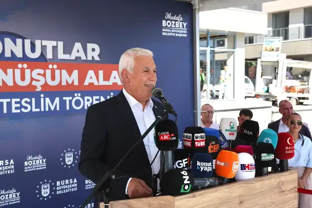 Büyük dönüşümde ilk anahtarlar teslim edildi