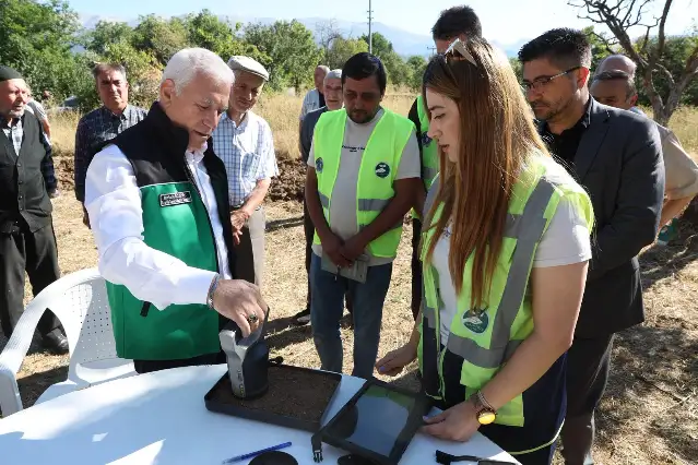 Büyükşehir'den çiftçiye bilimsel destek