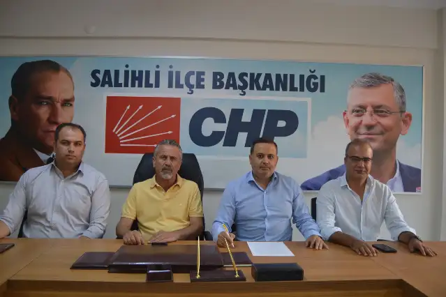 CHP Salihli İlçe Başkanı Akgün istifa ederek adaylıktan çekildi