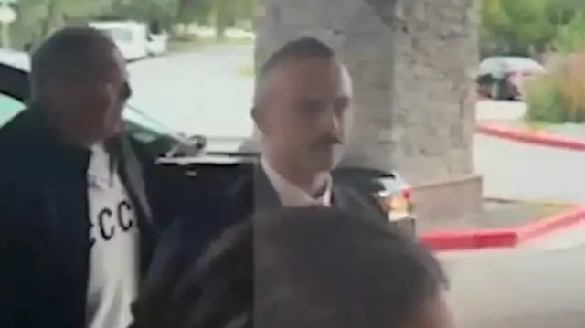 Rusya Dışişleri Bakanı, Alaska'ya "SSCB" tişörtü ile geldi