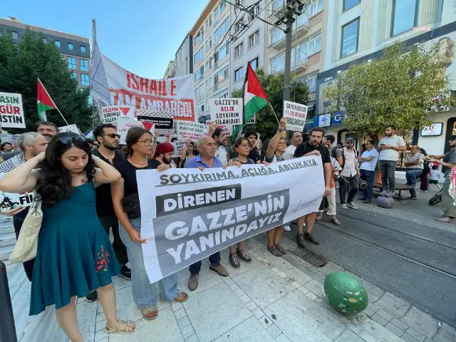 Gazze eylemlerinde çifte standart: birine izin, diğerine gözaltı