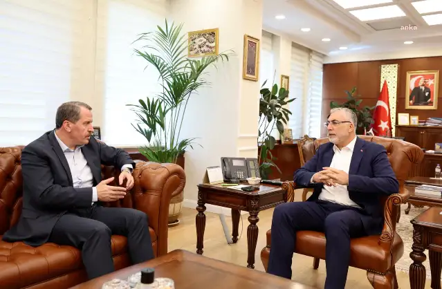 Memur-Sen Genel Başkanı Yalçın: Bakan Işıkhan ile görüştüm, zam teklifin bugün gelmesi gerekiyor