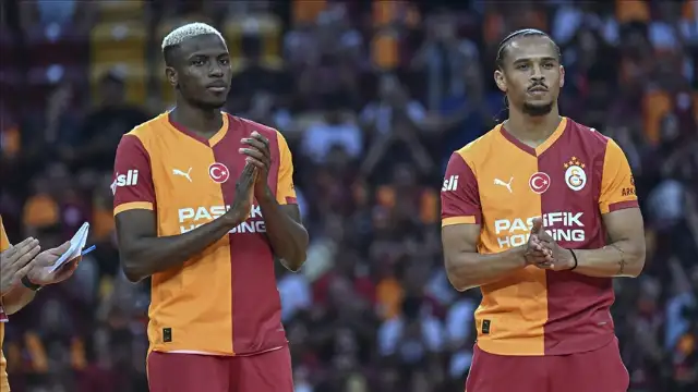 Galatasaray'dan Osimhen ve Sane için imza töreni