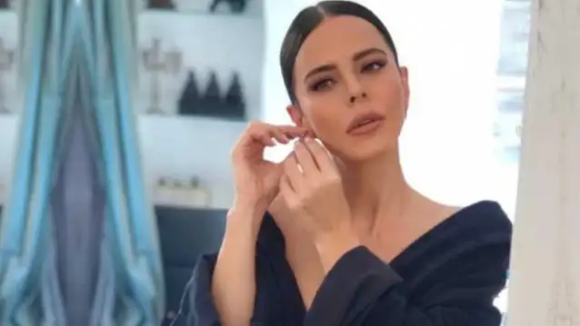 Simge Sağın’dan çarpıcı açıklama: Çocukken istismara uğradım