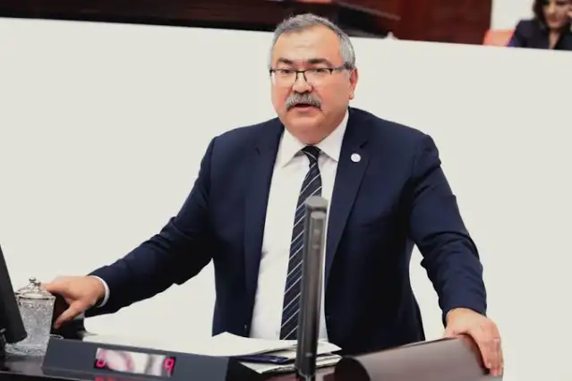 'Hasrete son verdim' diyerek AKP'ye geçen başkana CHP'li Bülbül ‘den tepki: 'İnsanda utanma olur'