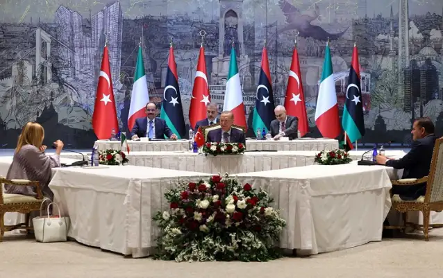 Türkiye-İtalya-Libya zirvesi İstanbul'da başladı