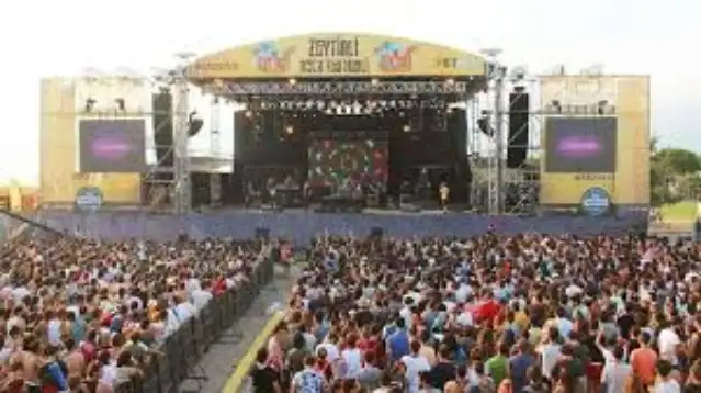 Zeytinli Rock Festivali iptal edildi: Tüm çabalarımıza rağmen devam ettiremiyoruz