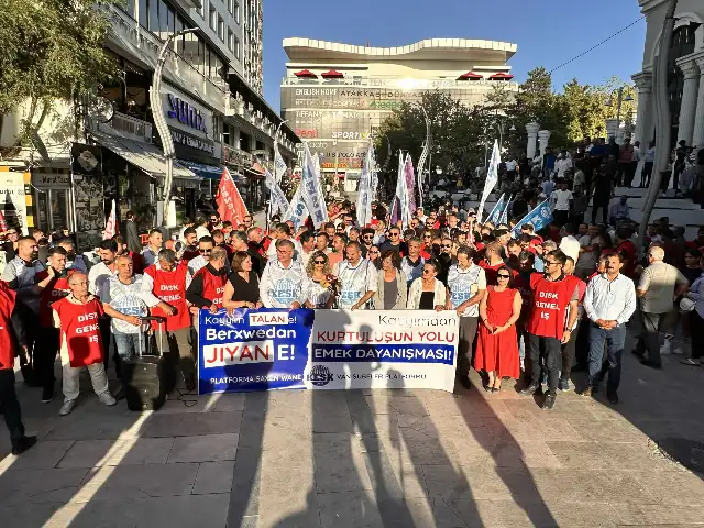 Van'da işçilerin işten çıkarılmasına yönelik protestolar 10. gününde de devam ediyor