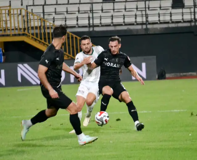 Manisa FK bir puana razı oldu