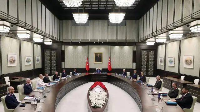 YAŞ kararları belli oldu: Selçuk Bayraktaroğlu, Genelkurmay Başkanı olarak atandı