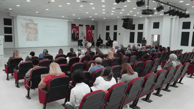 Adıyaman Belediyesi öncülüğünde gerçekleştirilen kadın çalıştayının sonuç bildirgesi açıklandı