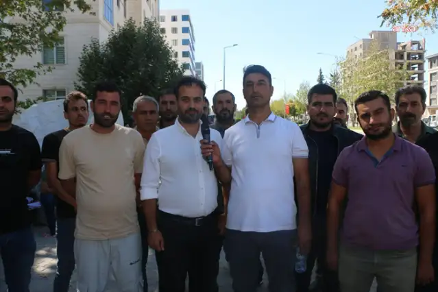 Adıyaman'da Köy Evi Projesi işçilerinden protesto: 5 aydır paramızı alamıyoruz