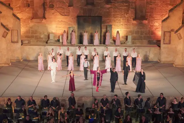 32. Uluslararası Aspendos Opera ve Bale Festivali’nde özgürlüğün dansı: ‘Zorba' ayakta alkışlandı