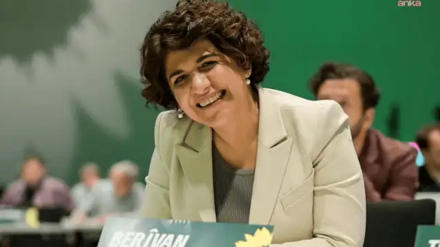 Köln seçimleri: Berivan Aymaz ikinci tura kaldı