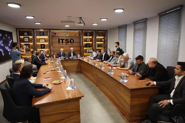 Bozbey: Bursa’yı masa başında değil, halkımızla birlikte yönetiyoruz