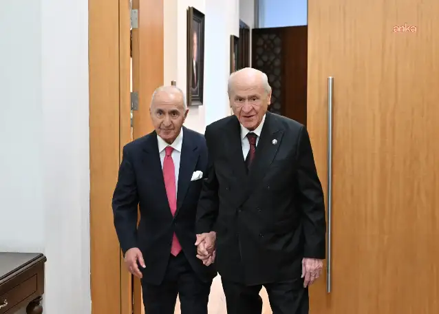 Bahçeli'yi ziyaret eden Hikmet Çetin: Tamamen nezaket ziyaretiydi