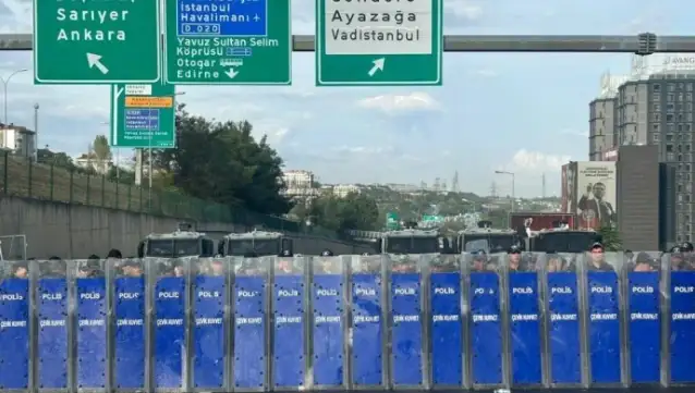 DEM Parti ziyareti öncesi CHP etrafındaki abluka kaldırıldı