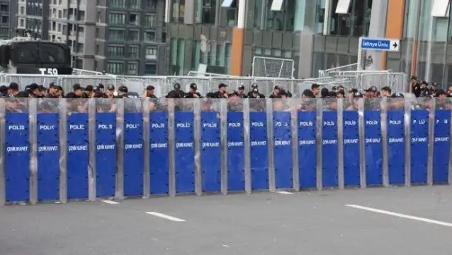 CHP İstanbul İl Yönetimine kayyum atanmasıyla ilgili dava ertelendi