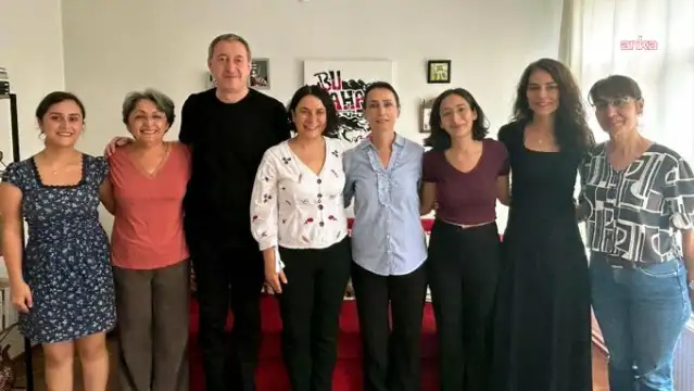 DEM Parti Eş Genel Başkanları, ESP'nin tahliye olan Eş Genel Başkanı’nı ziyaret etti