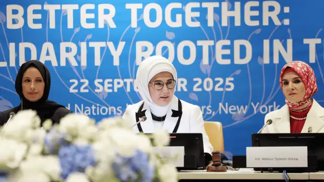 Emine Erdoğan: Aile, devletin en önemli paydaşı, Milli kimlik de ailede kazanılır, toplumsal bilinç bu sayede korunur