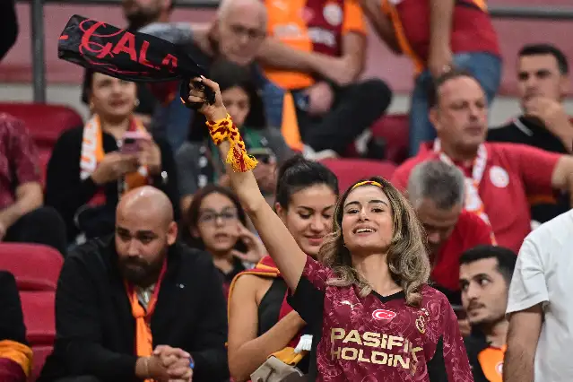 Galatasaray ligde 6 maçta 18 puan topladı