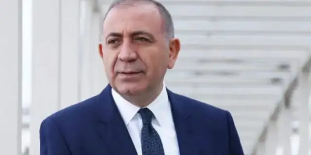 CHP, İstanbul İl Başkanlığı’nı kapattı | Gürsel Tekin: Yarın da buraya geleceğim