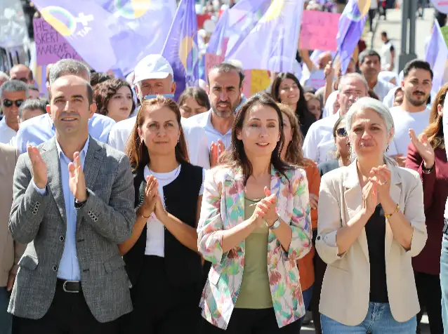 Hatimoğulları: Türkiye'nin her yeri cayır cayır yanarken iktidar bunları izledi