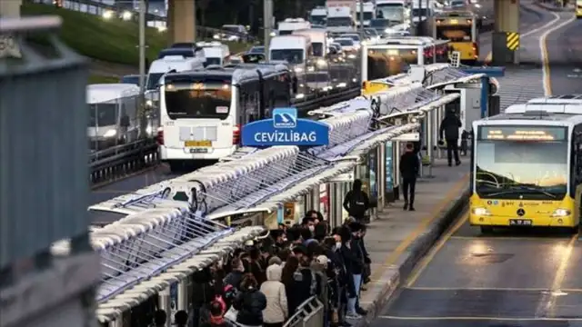 İstanbul'da toplu taşımaya yüzde 30 zam!