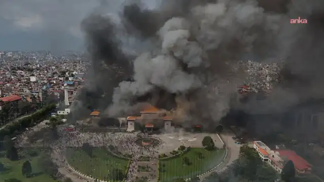 Nepal'de protestolar sırasında firar eden 3 bin 723 mahkum yakalandı