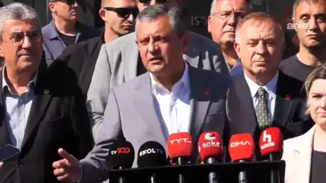 Özgür Özel, Sarıyer'deki çalışma ofisinde: Ben gelince paldır küldür kaçıyorlar
