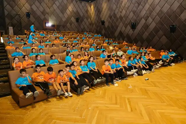 Adana'da sinema okullarda
