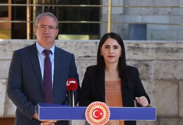 DEM Partililerden, AKP’li belediyedeki para karşılığı sahte evlilik iddiasıyla ilgili soru önergesi