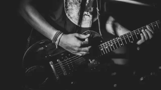 Dini değerlere hakaret iddiasıyla rock grubu üyesi 5 kişi tutuklandı