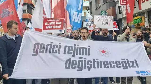 SOL Parti’den Kadıköy’de "Tek Adam Rejimine Son" yürüyüşü