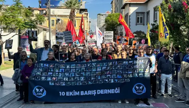 10 Ekim Katliamı'nın 10. yılında İzmir’de anma: Korkmuyoruz, vazgeçmeyeceğiz