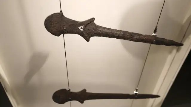 Arslantepe'deki 5 bin 500 yıllık kılıçlar tarihe ışık tutuyor