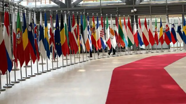 AB Liderler Zirvesi Brüksel'de başladı