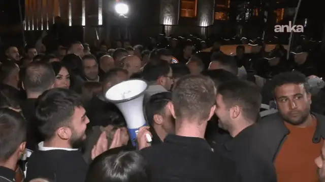 CHP Gençlik Kolları, İmamoğlu'nun tutukluluğunun 200. gününde Adalet Bakanlığı'na yürümek istedi: Polis müdahale etti